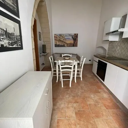Holiday home La Giuggiola - Bilocale Tipico Nel Centro Di